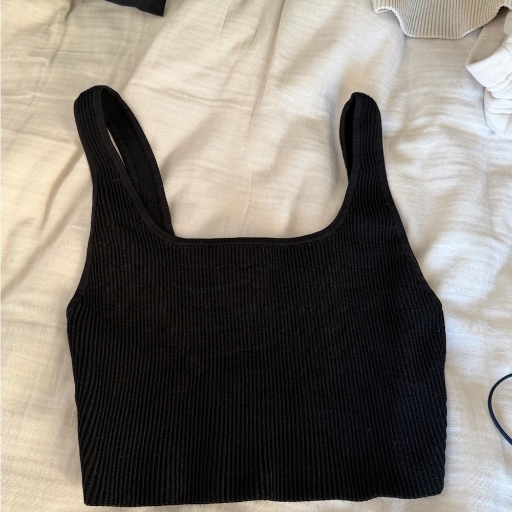 Babaton Black Ribbed Square-Neck Crop Tank